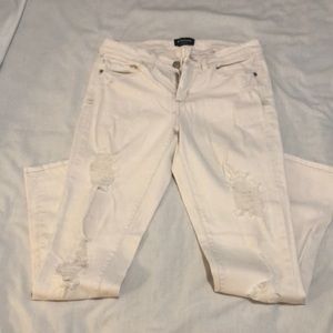 BEBE Women's Distressed Heartbreaker Skinny Jeans